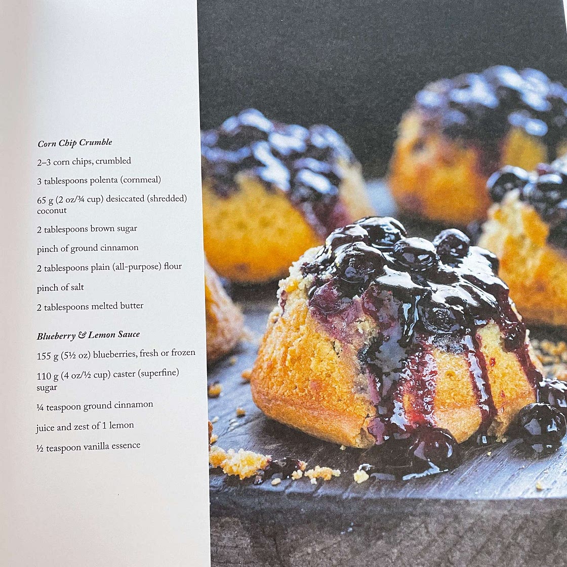 Mexican blueberry puddings 