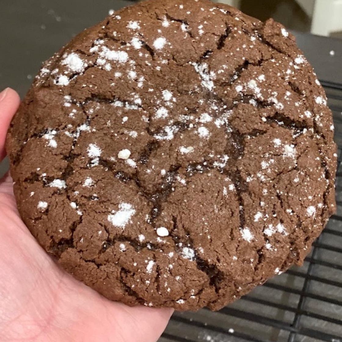Crumbl -inspired Chocolate Lava Cookies
