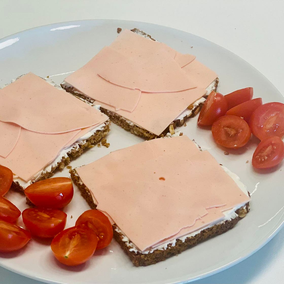 Cream cheese with veggie salami