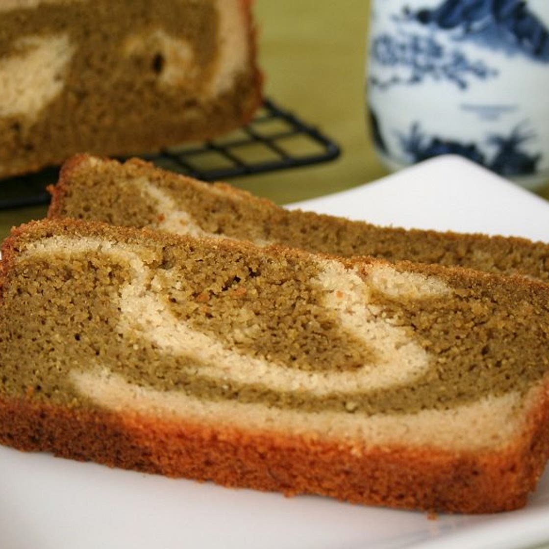 Matcha Almond Tea Cake (Low Carb and Gluten-Free)