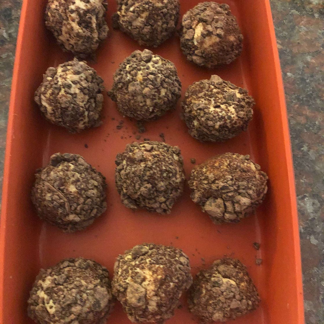 3-Ingredient Cheesecake Keto Fat Bombs