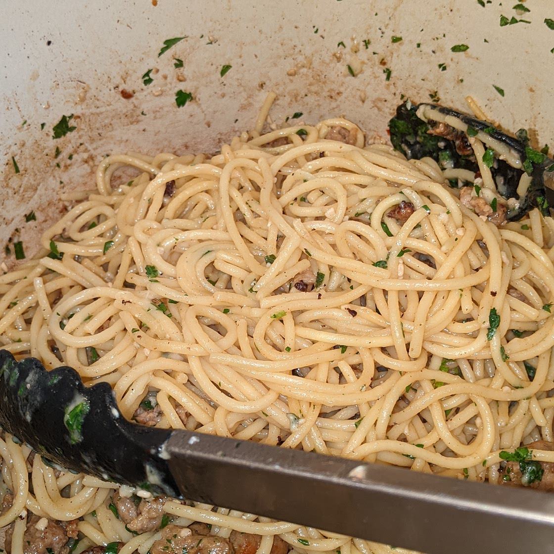 Spaghetti Aglio e Olio e Salsiccia (Spaghetti With Garlic, Olive Oil & Sausage)