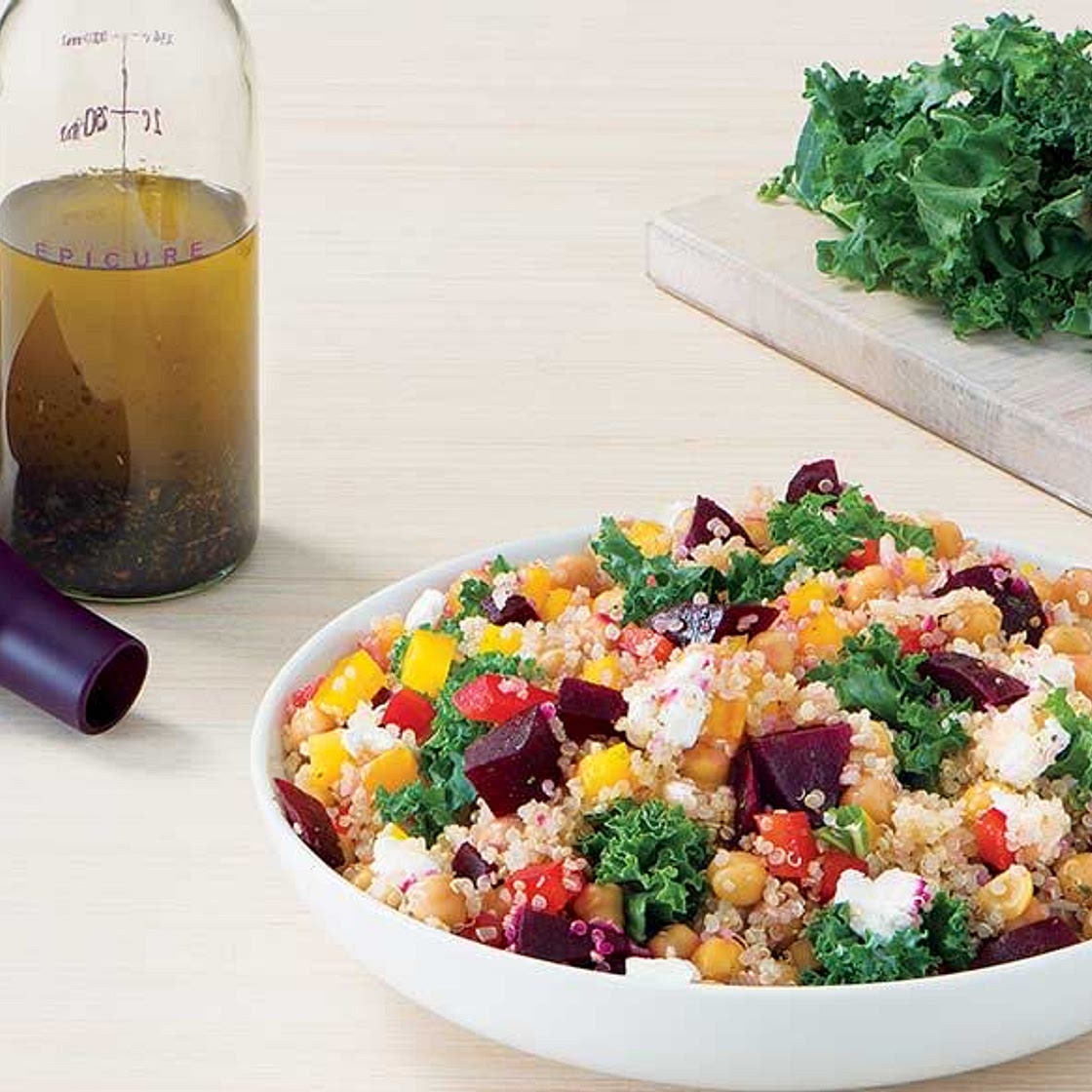 Salade de betterave, fromage de chèvre et quinoa
