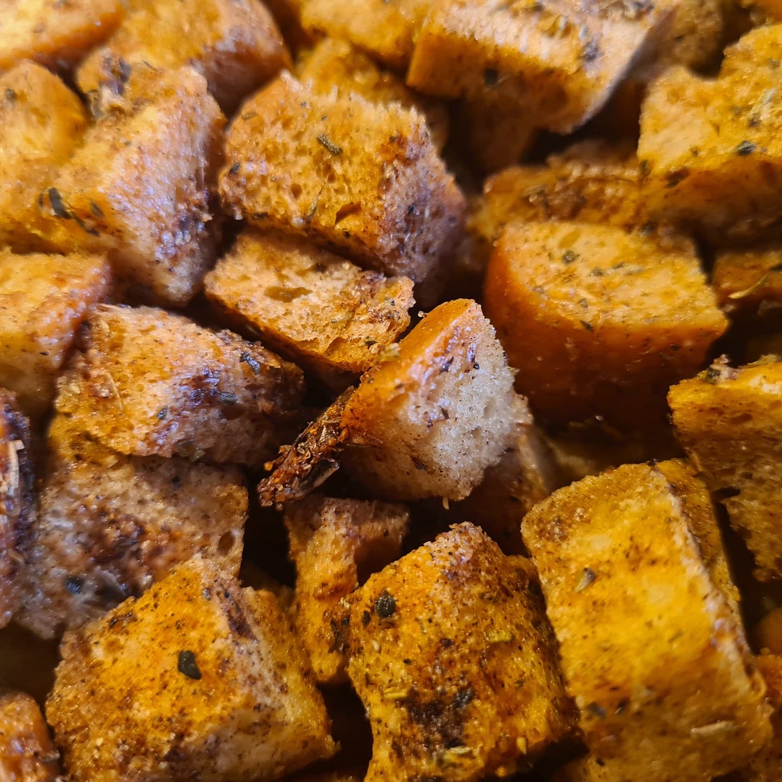 Krutonger med hvitløk og parmesan