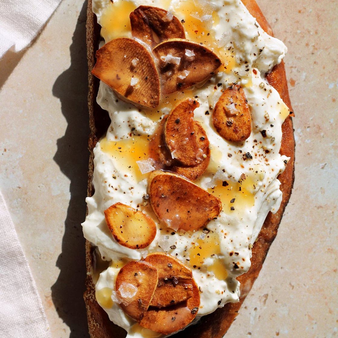 Double Garlic and Burrata Bread — kiln + kitchen