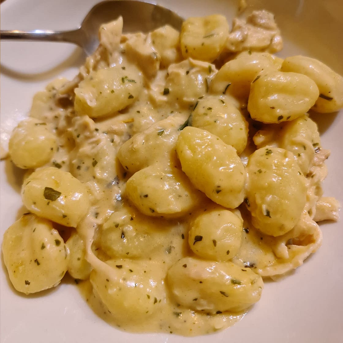 15 Minute Creamy Alfredo Gnocchi