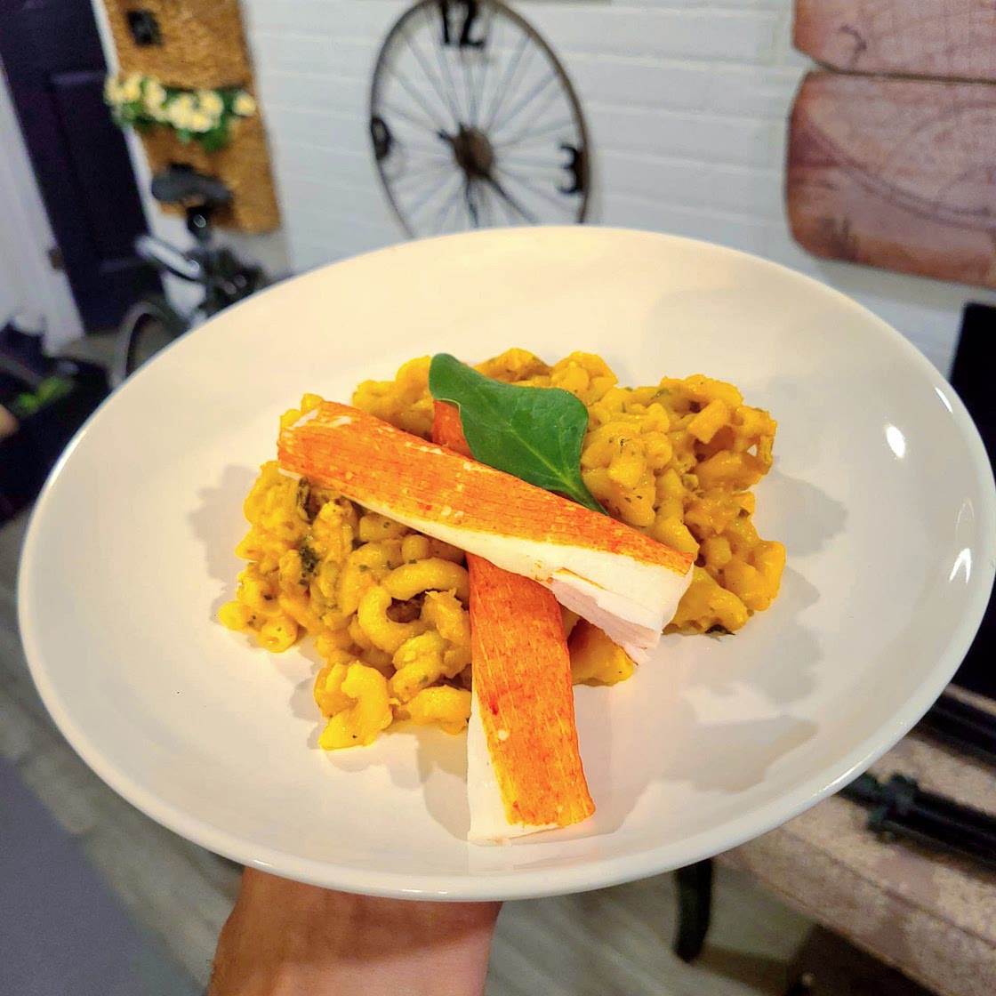 Smoked Vegan Seafood Macaroni & Cheese