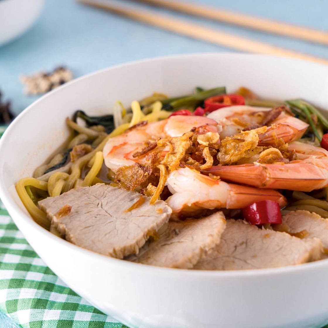 Hawker at Home: Make Your Own Prawn Noodle Soup