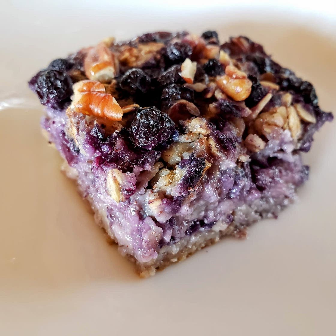 Baked Oatmeal with Blueberries and Bananas