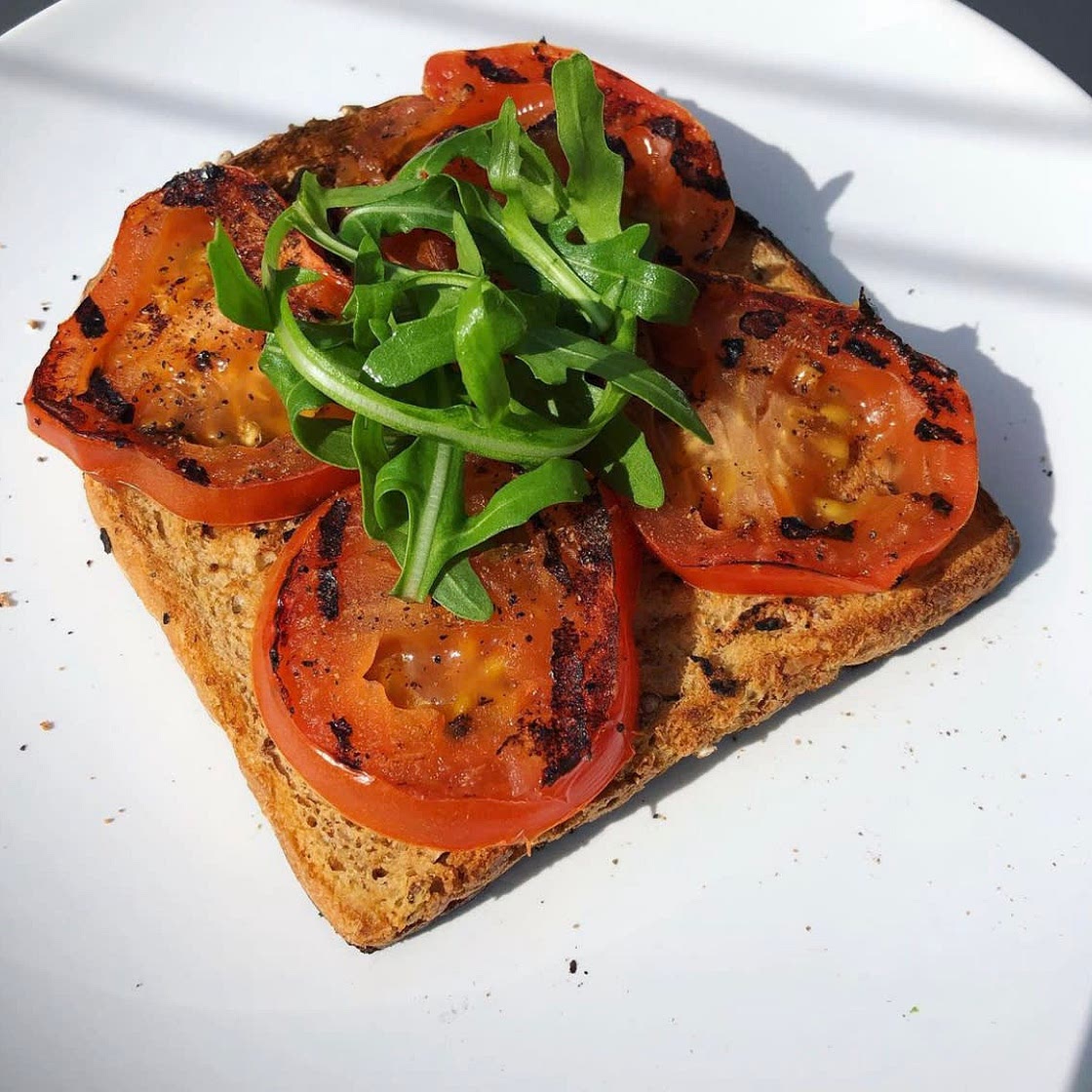 Tomatoes on toast