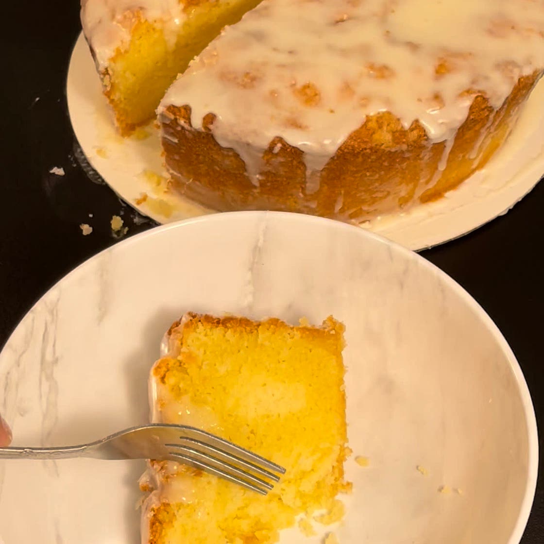 Lemon Supreme Poundcake 