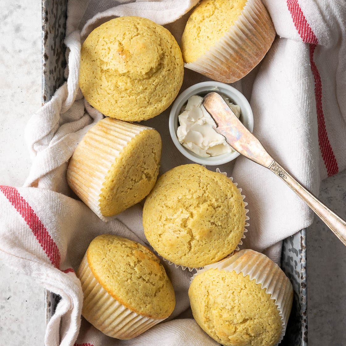 (Jiffy Copycat) Easy Gluten Free Corn Muffins