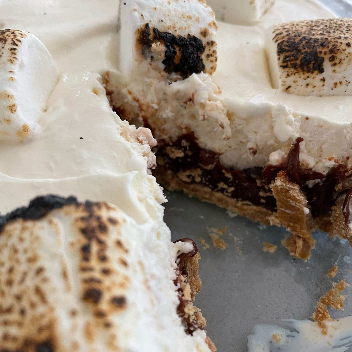 S'mores Ice Cream Pie