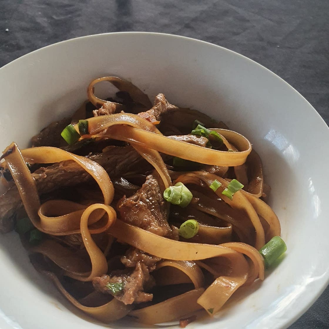 Mongolian Beef Noodle Bowls