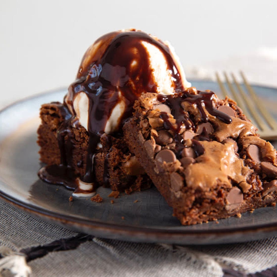 Bow Wow Brownies (From Crook To Cook)