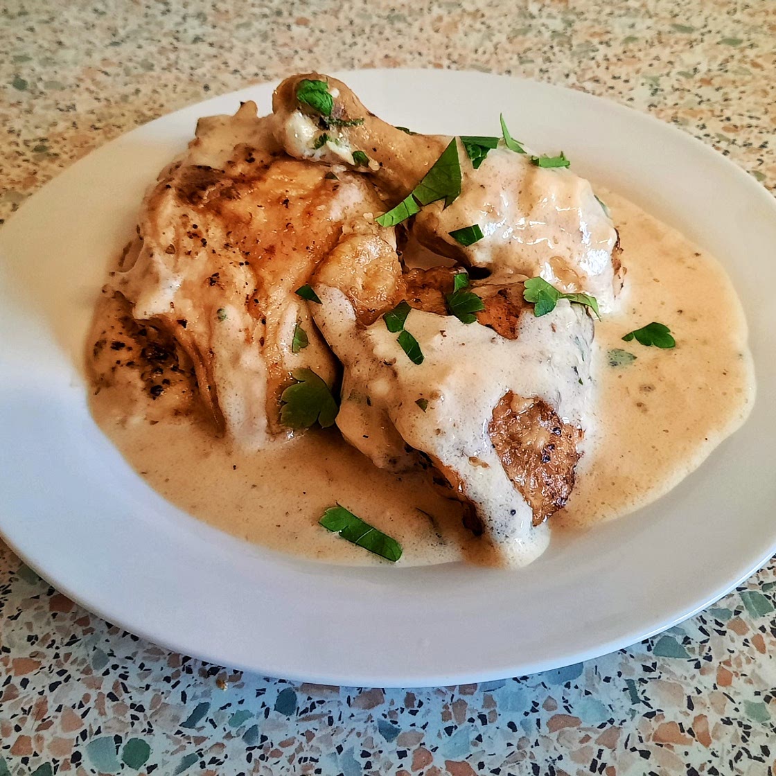 Lemon pepper chicken with a creamy sauce