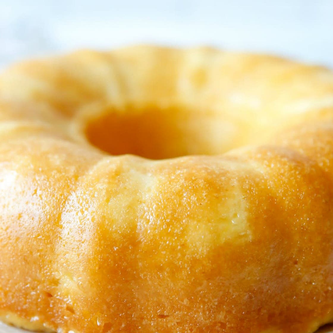 Easy Pineapple Bundt Cake