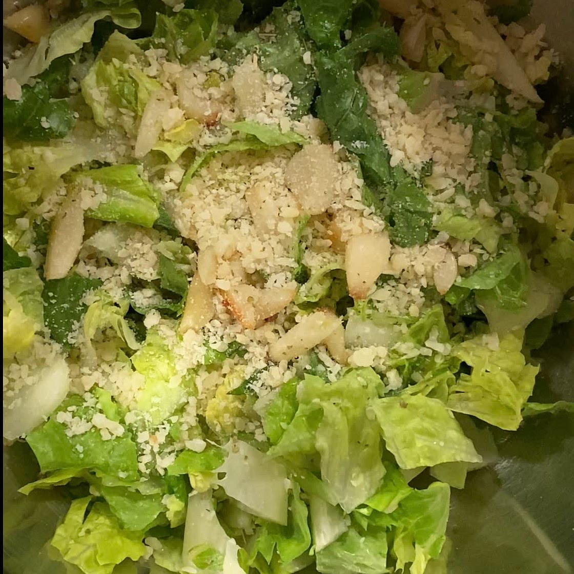 Roasted Garlic Cesar Salad 