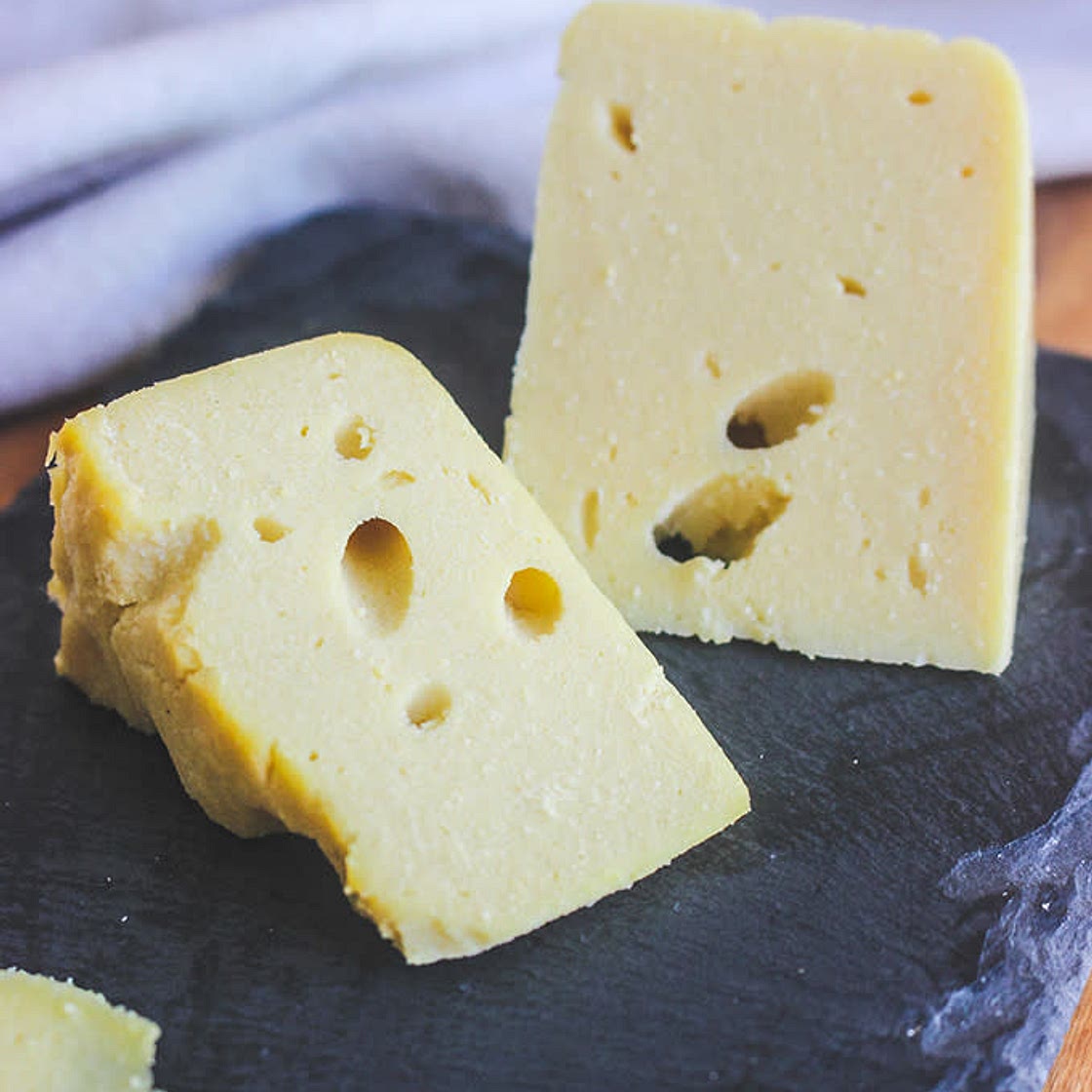 Queso estilo Gruyere