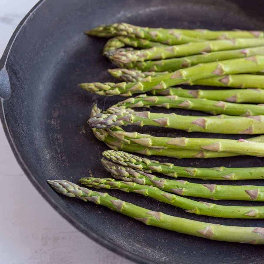 How to Cook Asparagus in a Skillet | Easy & Delicious Recipe