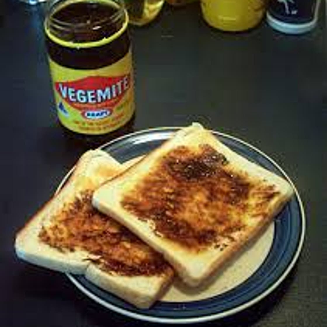 Toast with vegemite 2 slices 207 calories *