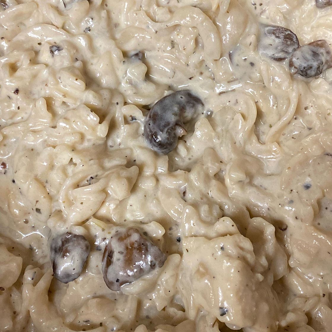 Creamy Mushroom Chicken Pasta (One Pot)