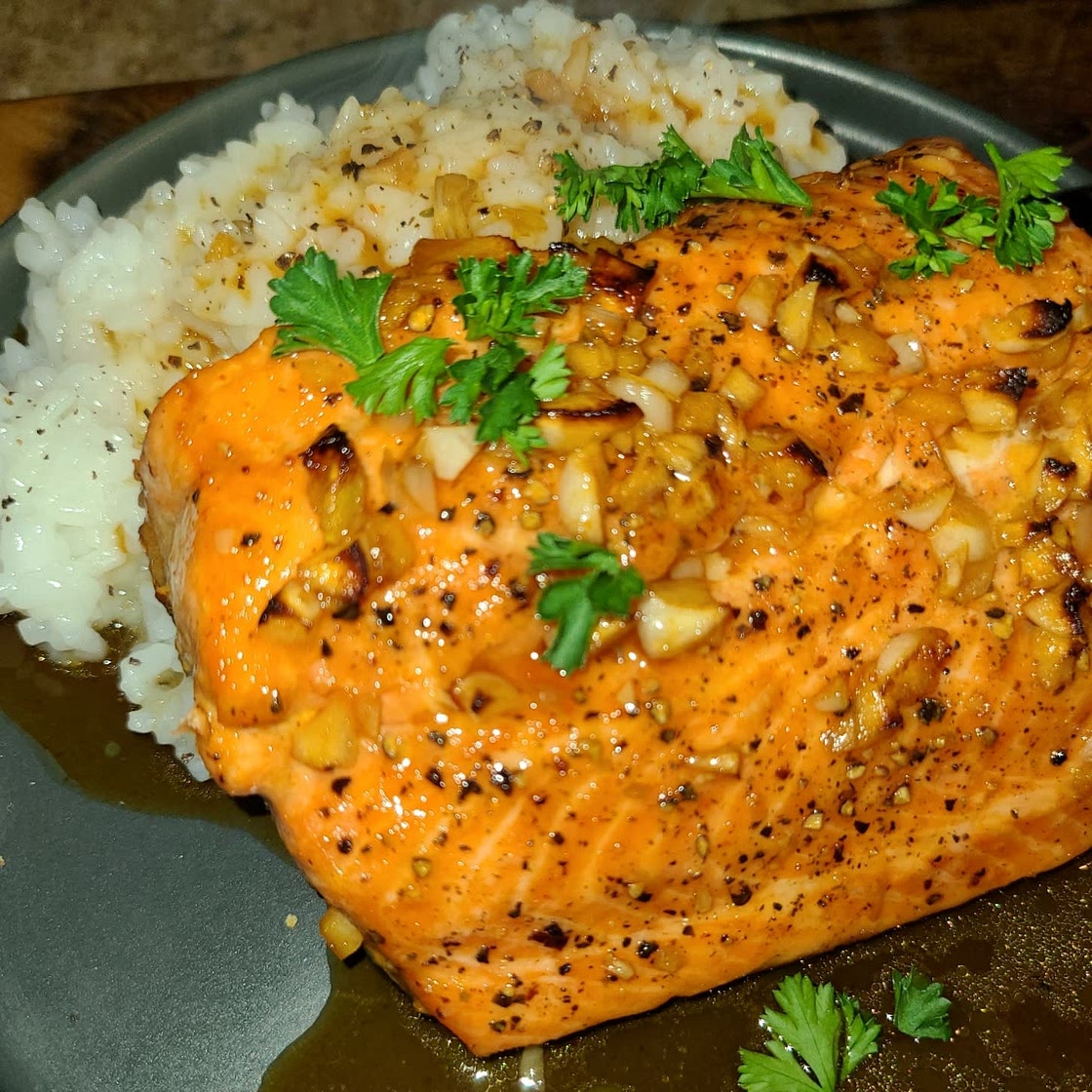 Honey Garlic Glazed Salmon