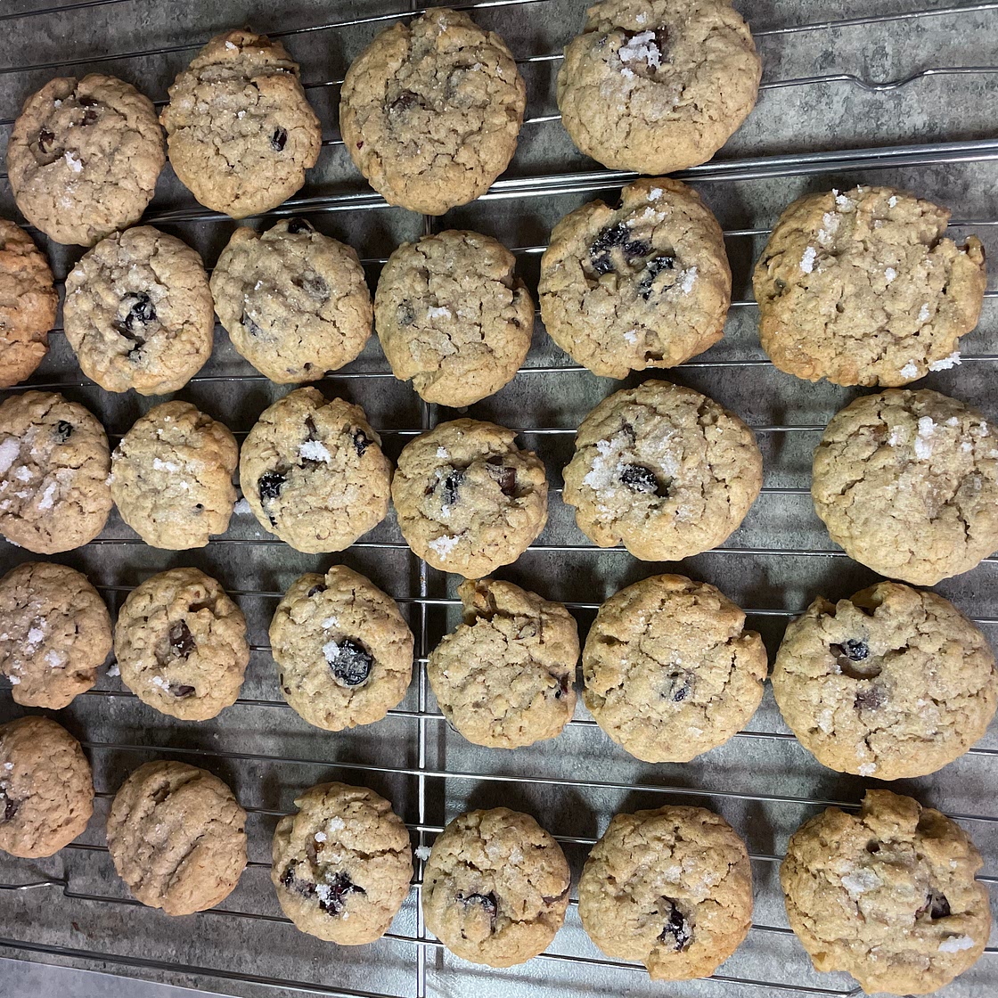 Soft Oatmeal Cookies