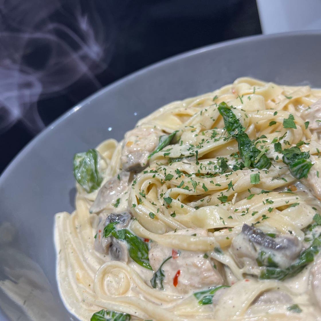 White sauce pasta