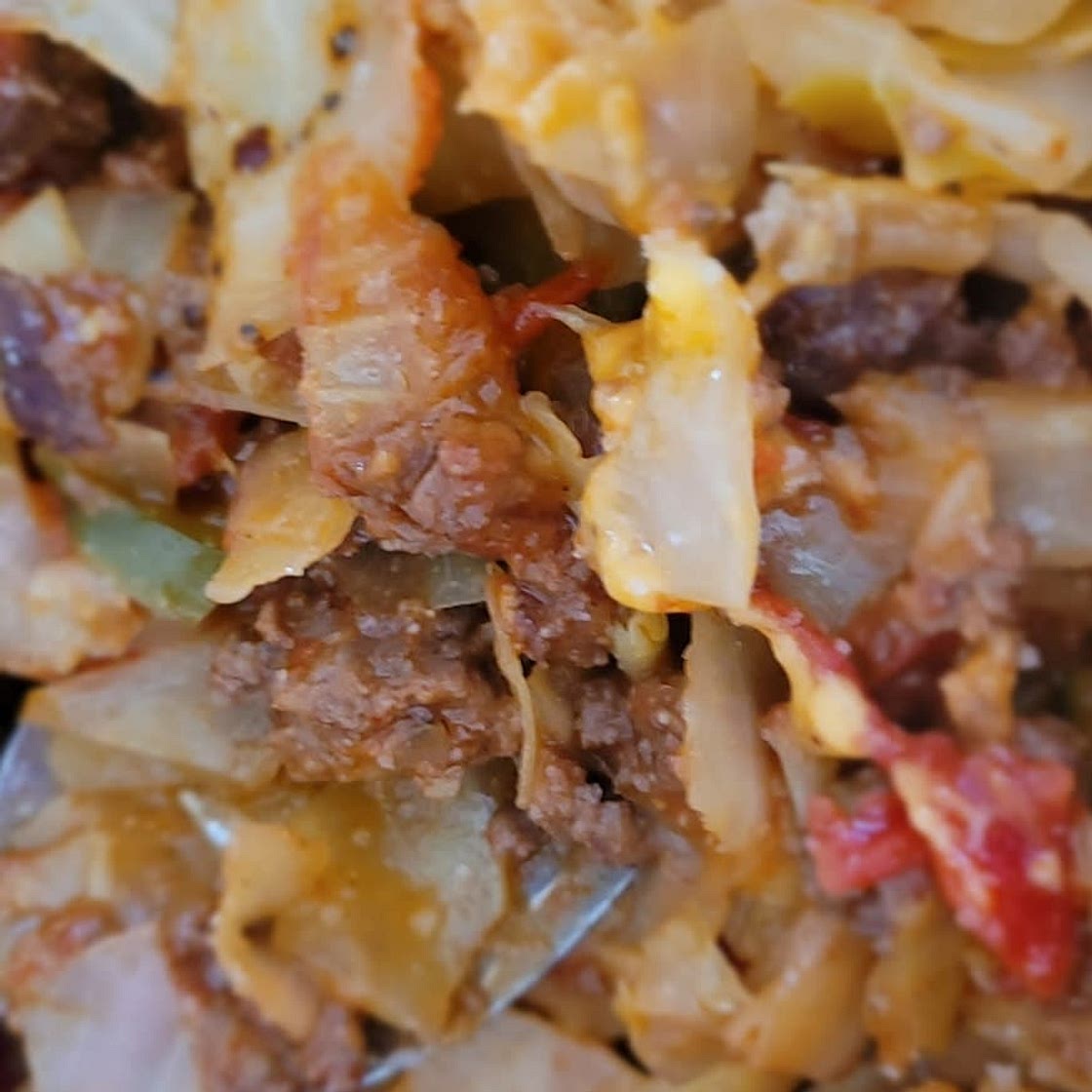 Cheesy cabbage beef skillet