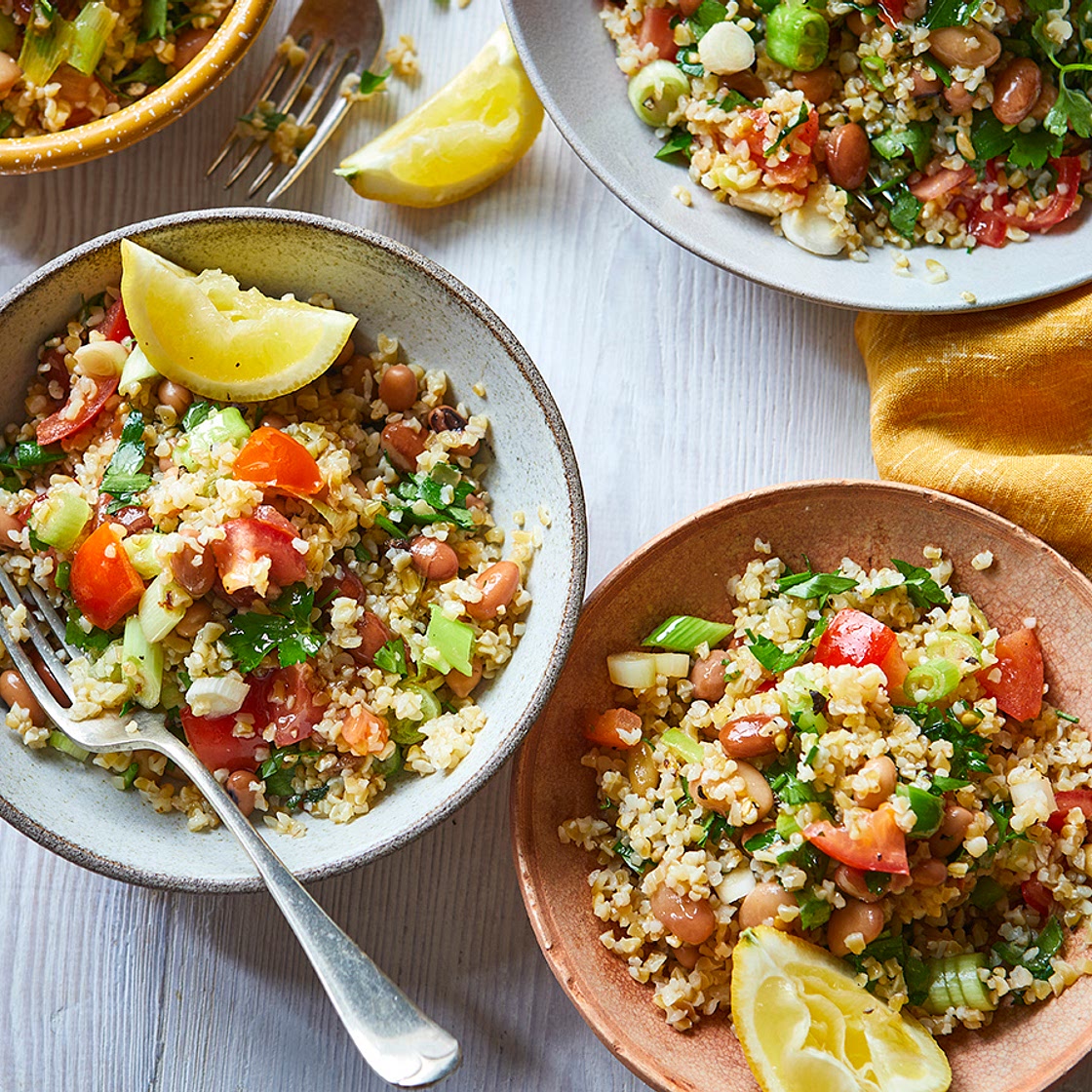 Hot bulgur wheat salad