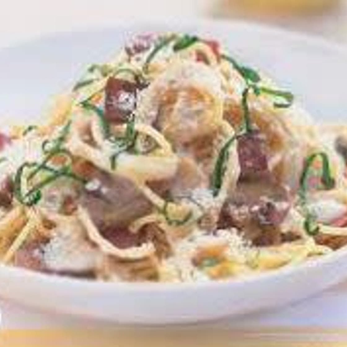 Creamy Basil & Bacon Pasta