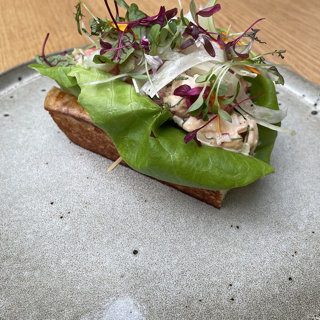Quebec Summer: Quick Lobster Roll