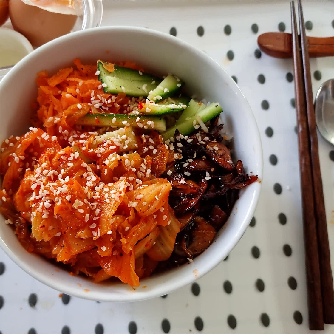 Spicy Bibimbap with Eggs, Mushrooms & Kimchi