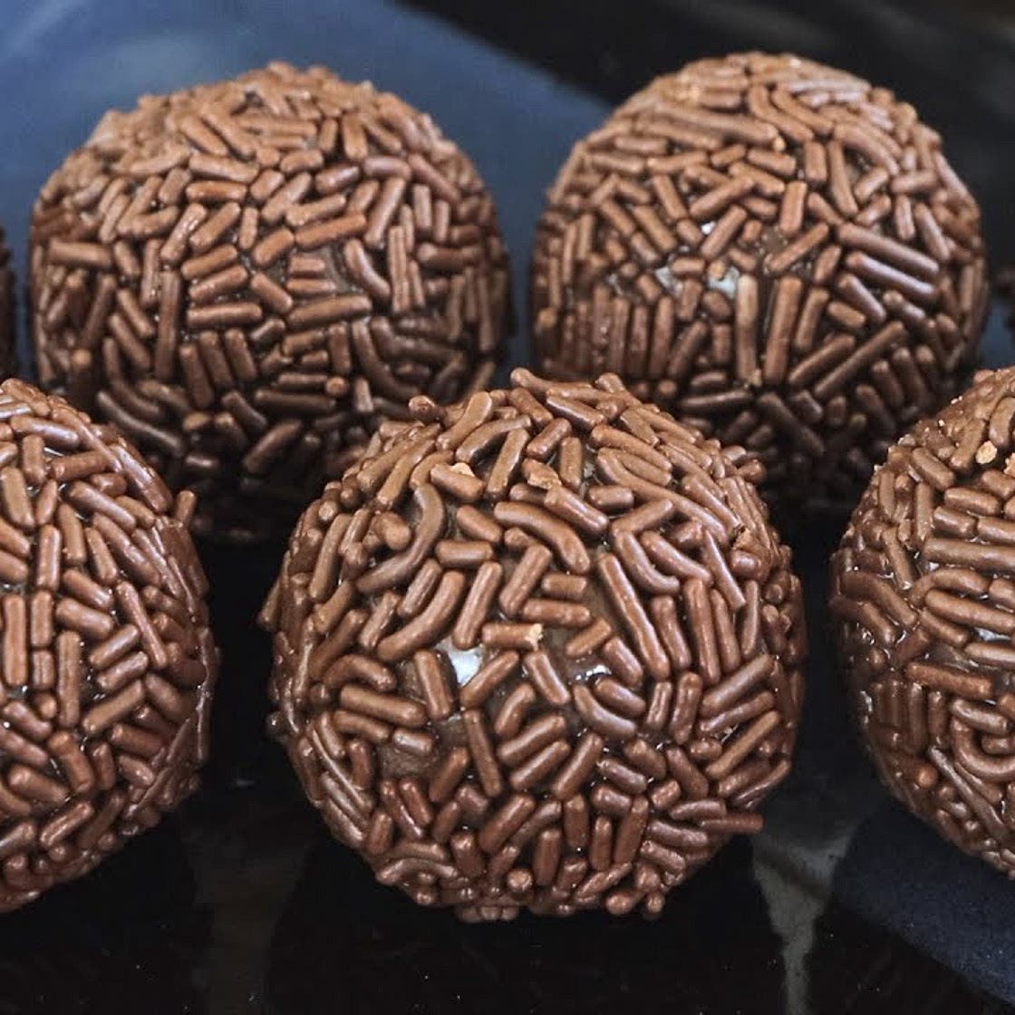 Chocolate ball with milk | Easy chocolate Truffles Dessert recipe