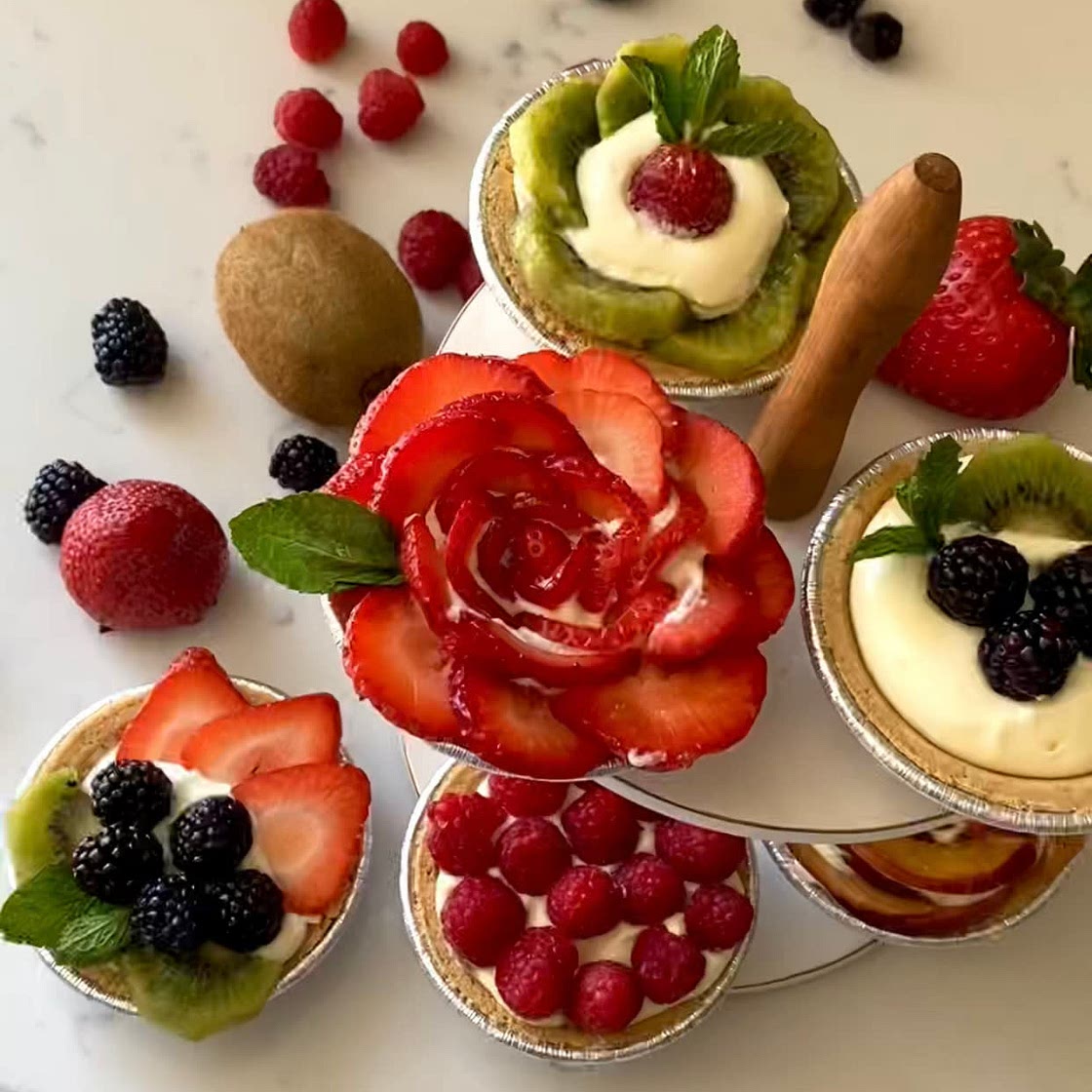 Mini fruit tarts (no-bake)