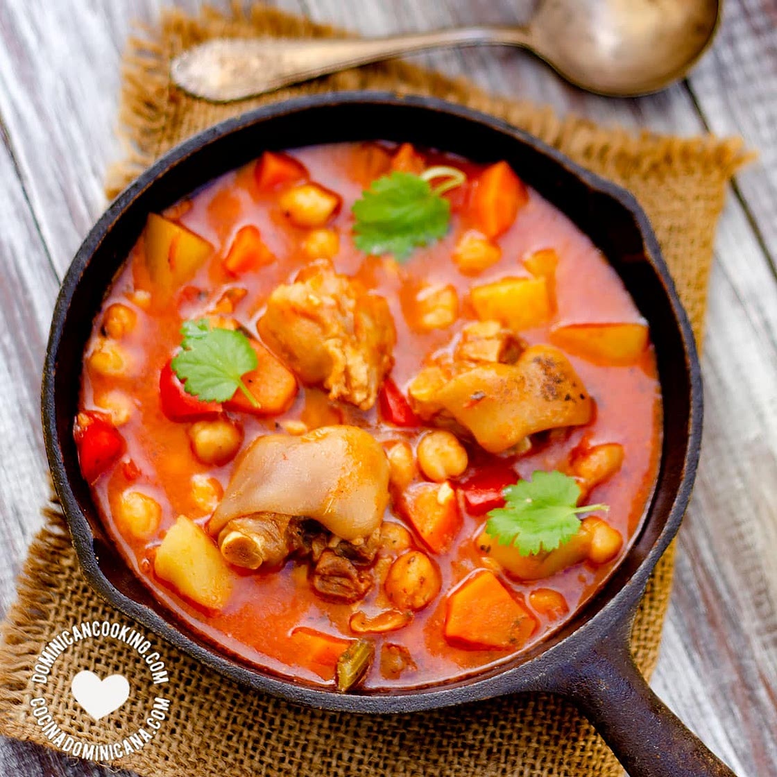 [Recipe + Video] Cocido de Paticas (Pig Trotters Stew)