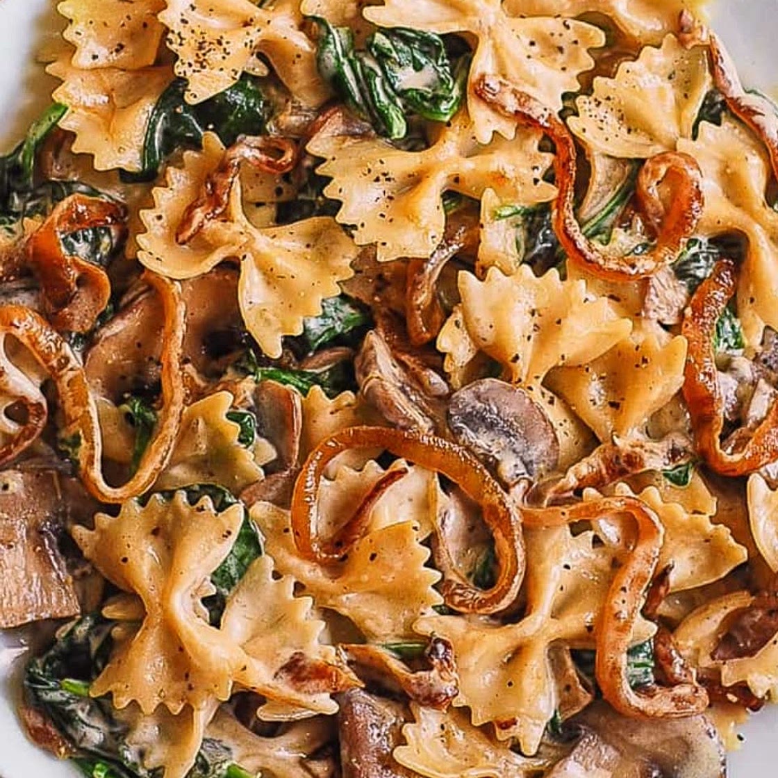 Farfalle Pasta with Spinach, Mushrooms, and Caramelized Onions
