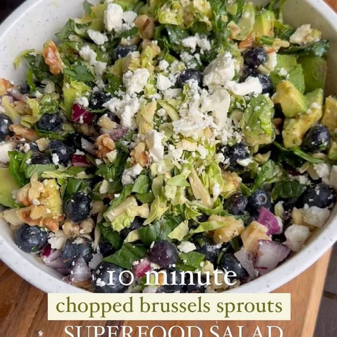Chopped Brussels Sprouts Spring Salad 🥗 Ready in just 10 minutes, this would be a great side dish for Easter lunch or dinner! And delicious to eat all spring long 🥰 Recipe is below! - - - Ingredients: 10 ounces shaved Brussels sprouts 2 cups chopped kale
