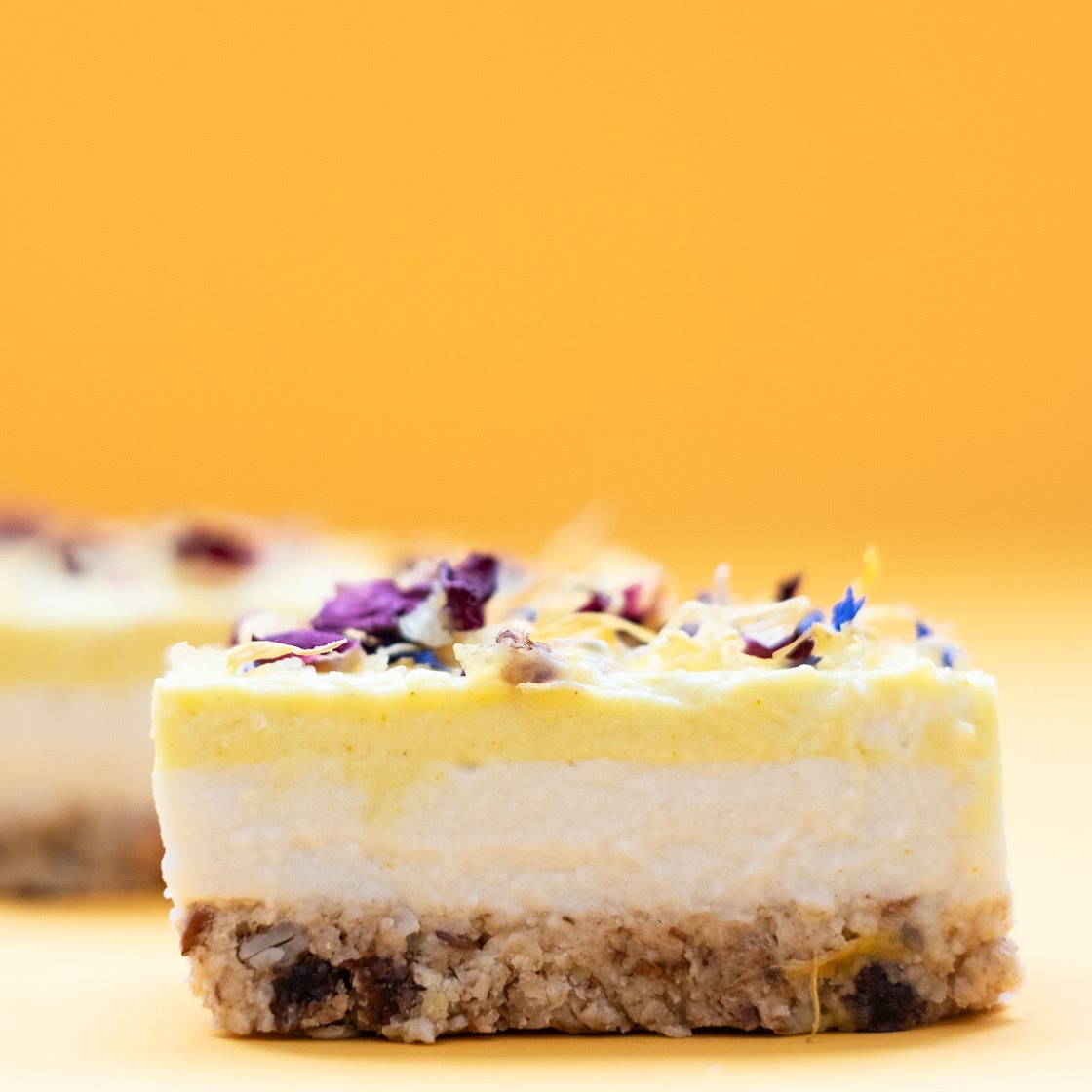Vegan lemon pie