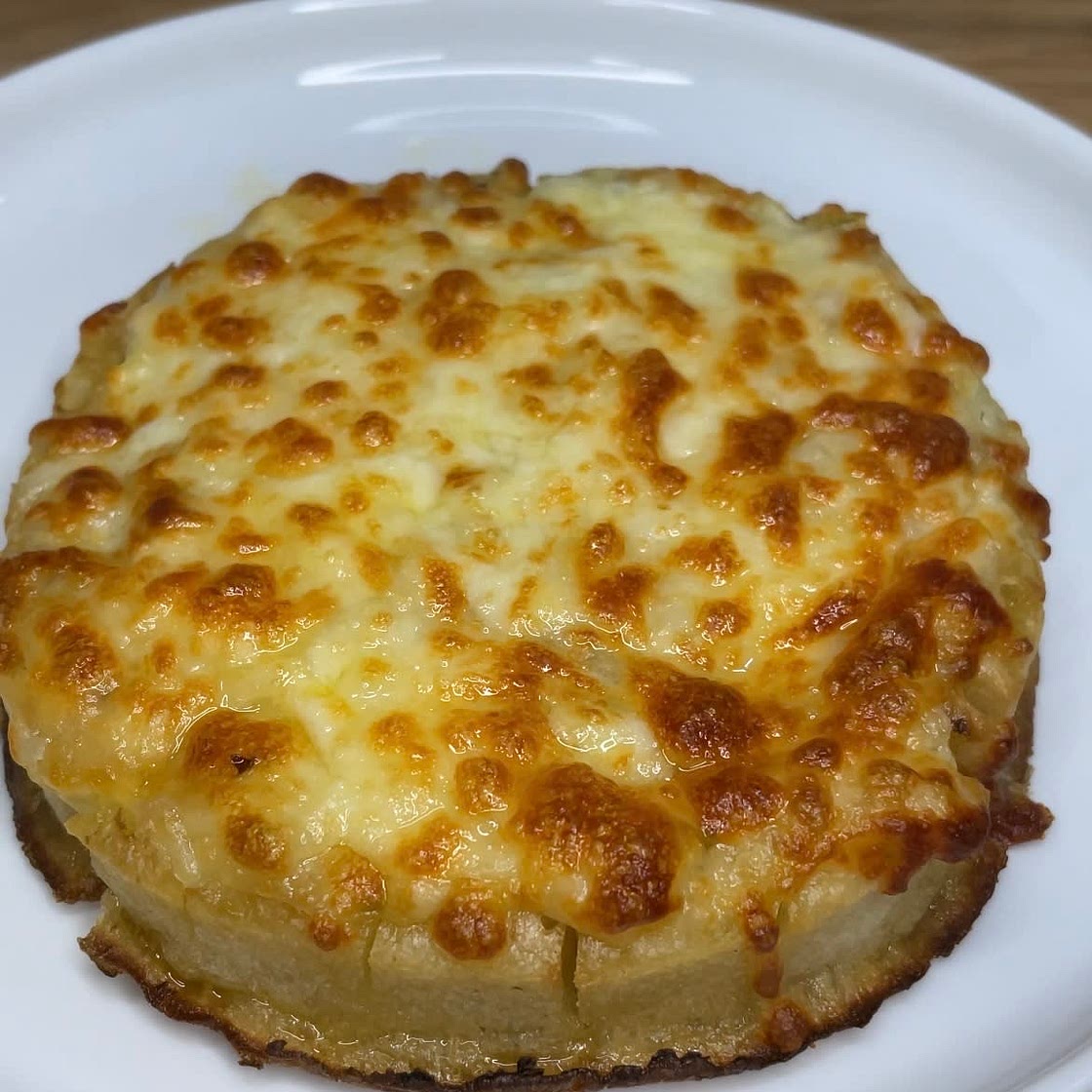 Tear & Share Garlic Crumpets