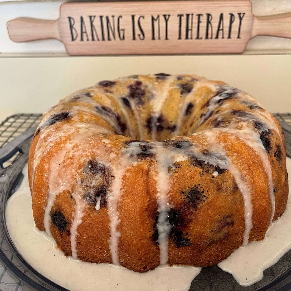 Lemon Berry Yogurt Cake