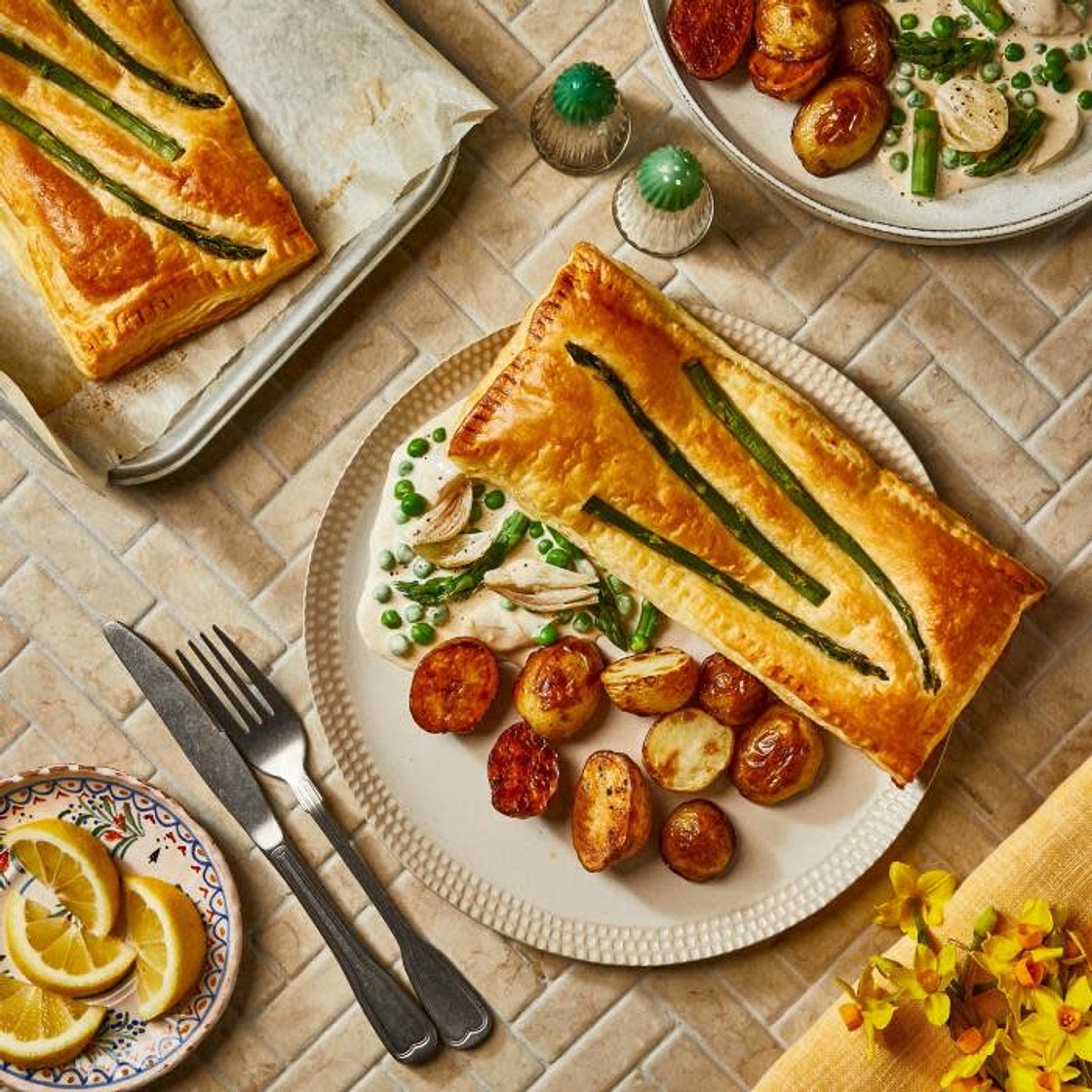 Springtime Asparagus & Pea Pie With Roasties