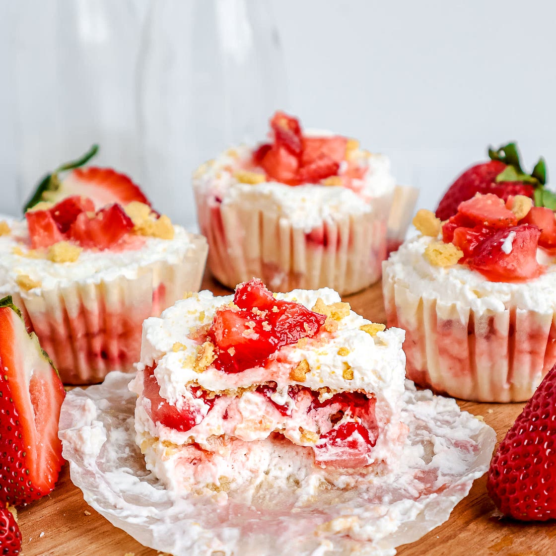 Strawberry Lemon Icebox Cupcakes
