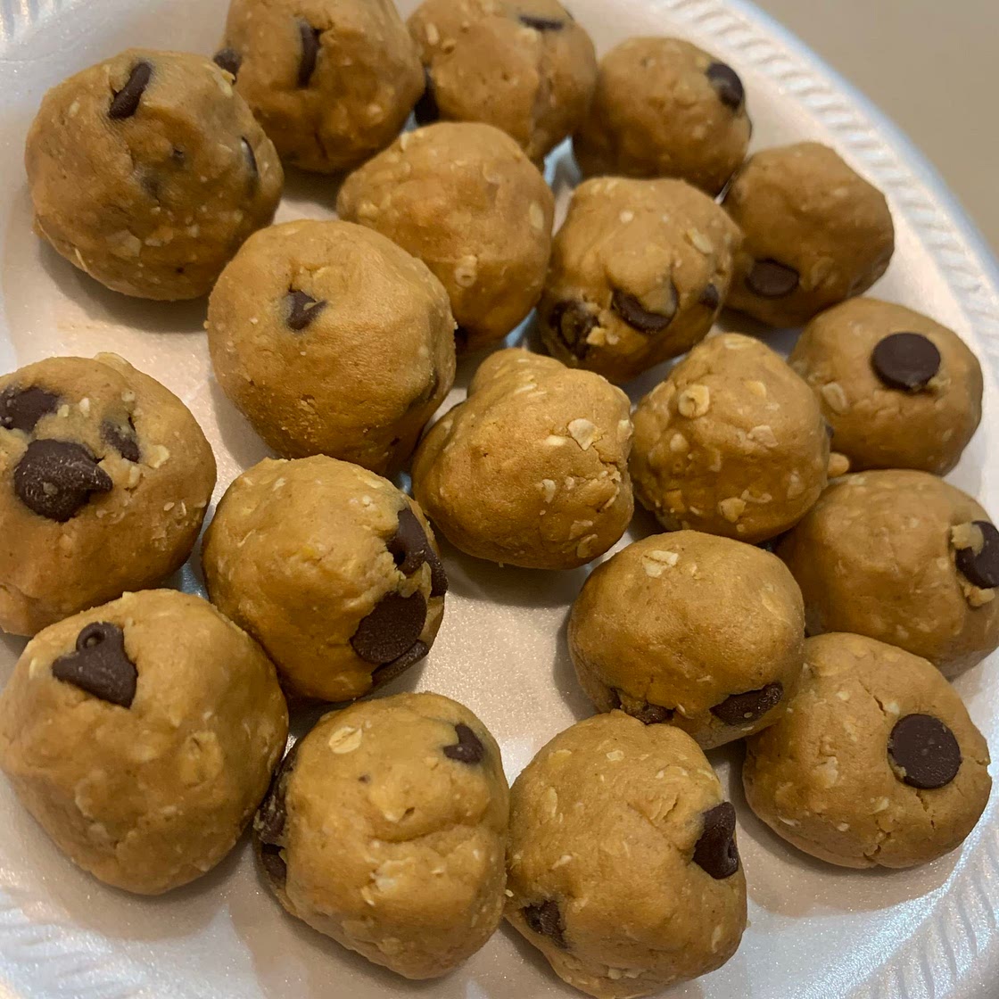 Vanilla oatmeal protein balls 