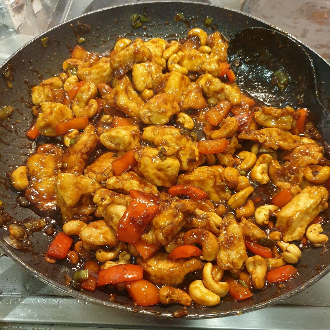Sticky Chicken & Cashew Nut Stir Fry
