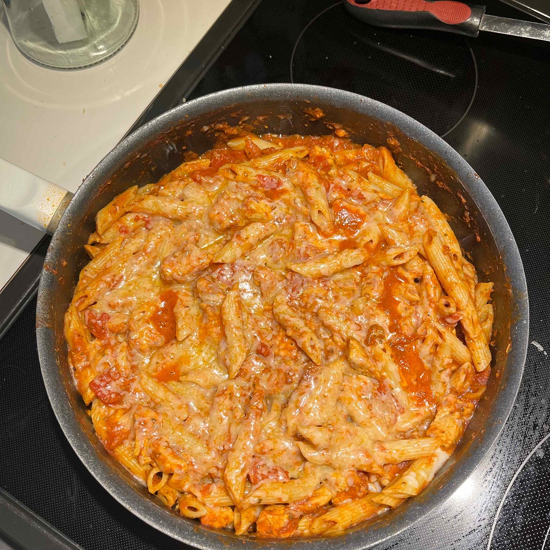 One Pot “Chicken Parm” Pasta