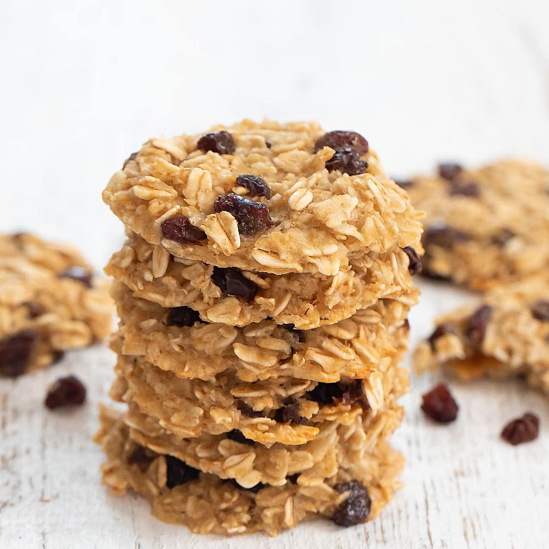 3 Ingredient Oatmeal Raisin Cookies