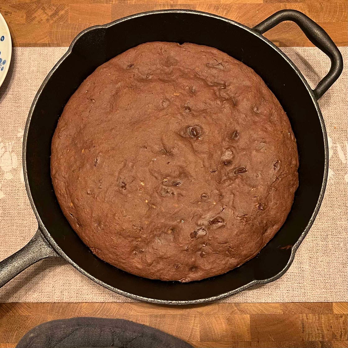 Dark Chocolate-Olive Oil Skillet Banana Bread