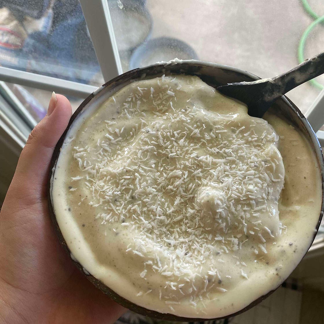 Piña Colada Smoothie Bowl